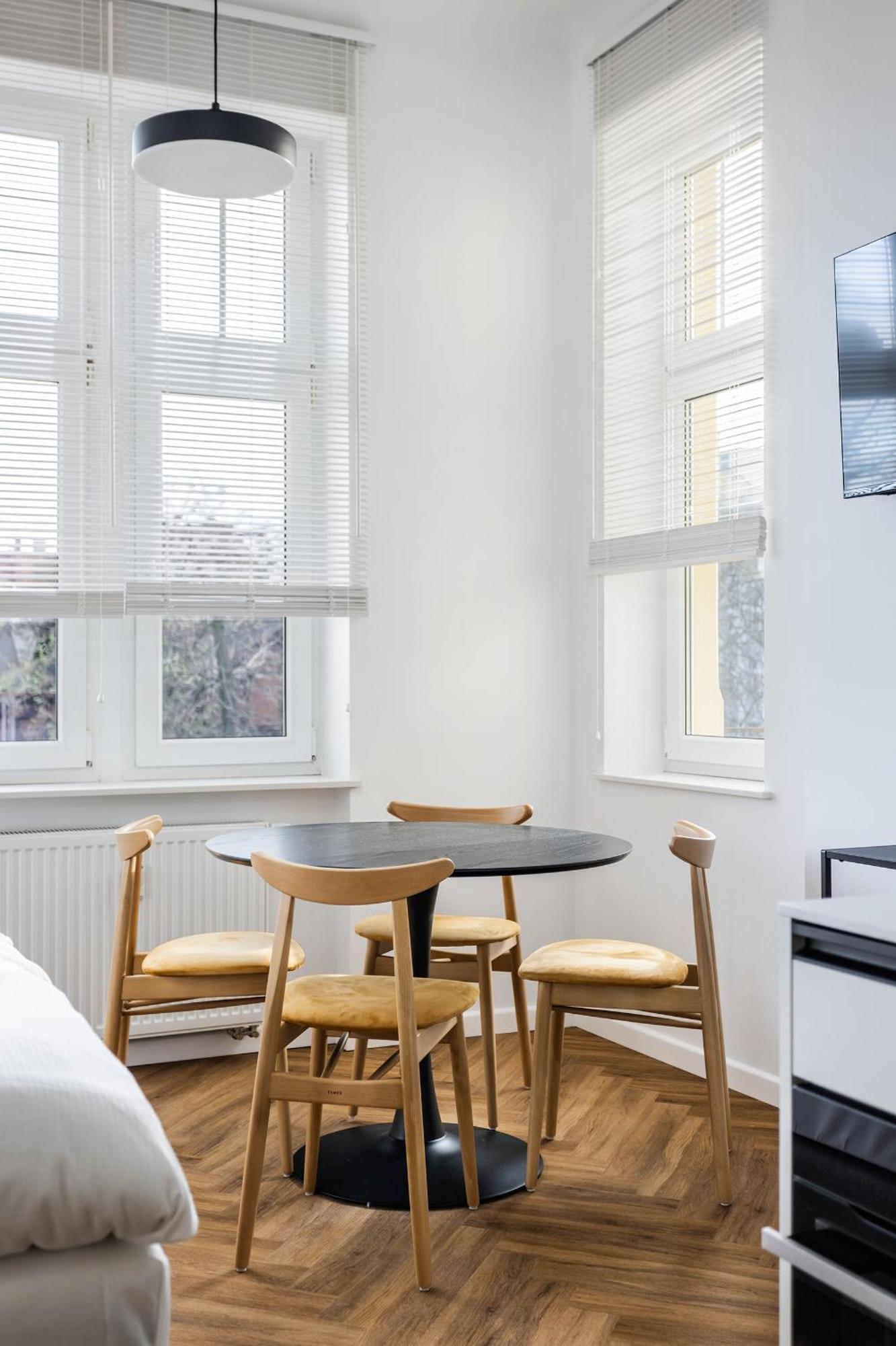 Przytulne I Komfortowe Studia Very Berry W Poznaniu By Noclegi Renters Exterior foto